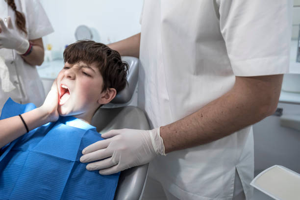 Best Chipped Tooth Repair Near Me  in Csar Chvez, TX